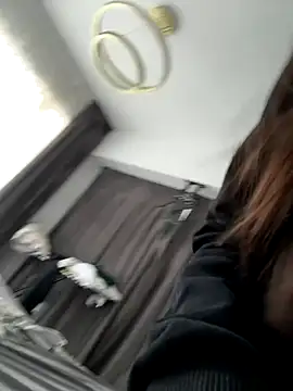 deliaroyal online show from 28, 9, 2025