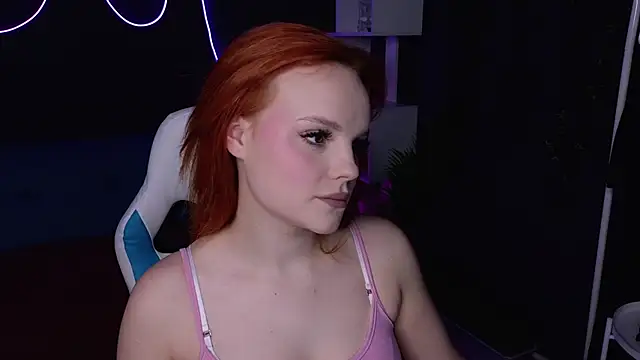 Snapshot of KristiRosee chatting on 11, 2, 2025 KristiRosee online show from 11, 2, 2025