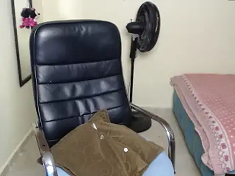 Snapshot of Debora_1_2_3 chatting on 16, 2, 2025 Debora 1 2 3 online show from 16, 2, 2025