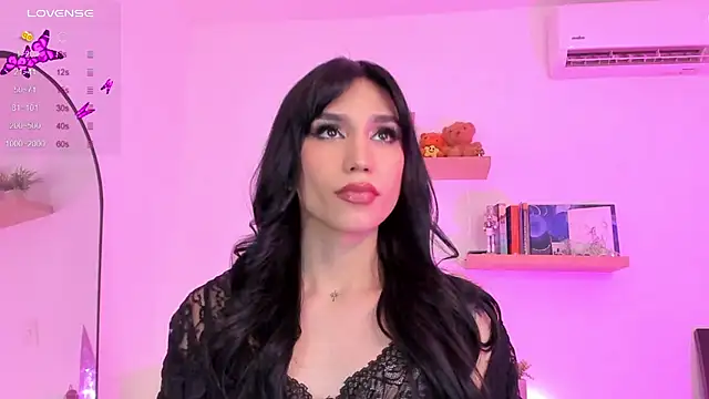 Snapshot of rose_saenz chatting on 15, 12, 2024 rose saenz online show from 15, 12, 2024