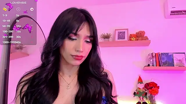 Snapshot of rose_saenz chatting on 24, 12, 2024 rose saenz online show from 24, 12, 2024