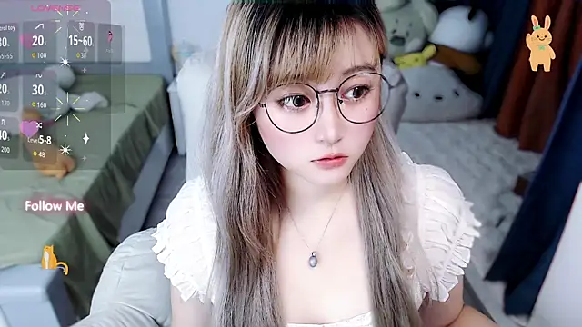 Snapshot of Sweet-18wanwan chatting on 17, 10, 2025 Sweet-18wanwan online show from 17, 10, 2025