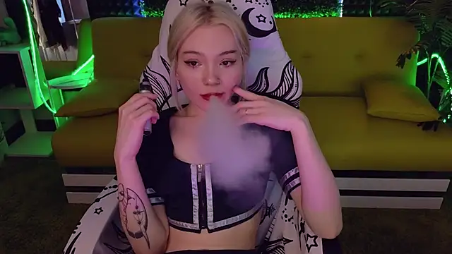 Snapshot of SandraBoyl chatting on 31, 1, 2025 SandraBoyl online show from 31, 1, 2025