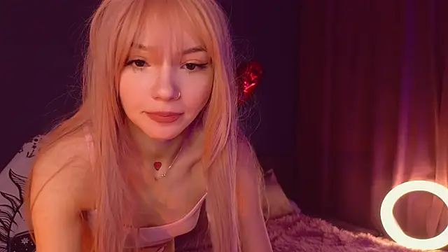 Snapshot of SandraBoyl chatting on 5, 3, 2025 SandraBoyl online show from 5, 3, 2025