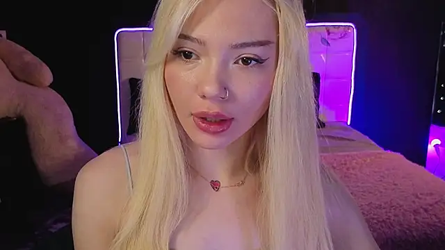 Snapshot of SandraBoyl chatting on 29, 11, 2025 SandraBoyl online show from 29, 11, 2025