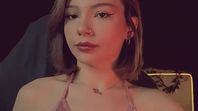 Snapshot of SandraBoyl chatting on 4, 12, 2025 SandraBoyl online show from 4, 12, 2025