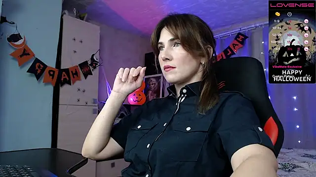 Snapshot of Daniela_Cooperr chatting on 2, 11, 2025 Daniela Cooperr online show from 2, 11, 2025