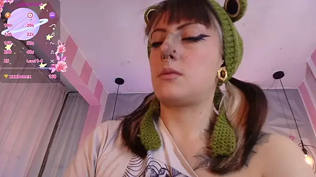 Snapshot of Candy_morgan412 chatting on 3, 10, 2025 Candy morgan412 online show from 3, 10, 2025
