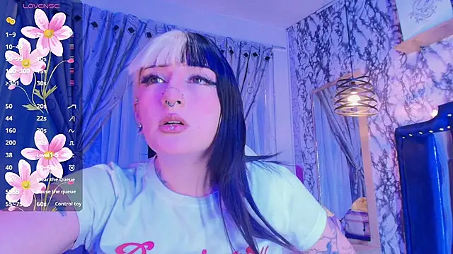 Snapshot of Candy_morgan412 chatting on 12, 7, 2026 Candy morgan412 online show from 12, 7, 2026