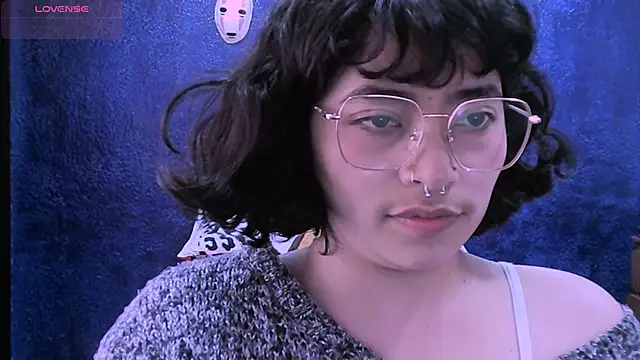 NinaYellow online show from 2, 12, 2025