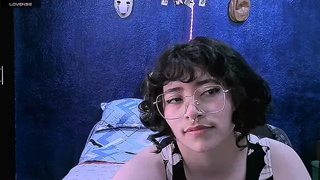 NinaYellow online show from 2, 3, 2026