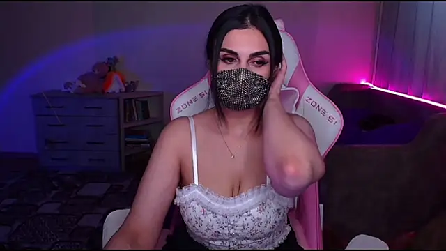   Yasmina   online show from 13, 3, 2025