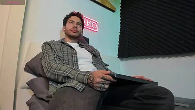 LucianSinclair online show from 24, 11, 2025