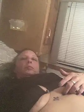 Snapshot of Everlyrose27 chatting on 31, 12, 2024 Everlyrose27 online show from 31, 12, 2024