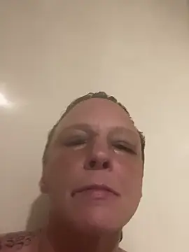 Snapshot of Everlyrose27 chatting on 9, 1, 2025 Everlyrose27 online show from 9, 1, 2025