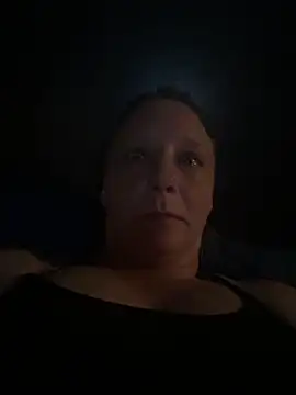 Snapshot of Everlyrose27 chatting on 15, 3, 2025 Everlyrose27 online show from 15, 3, 2025