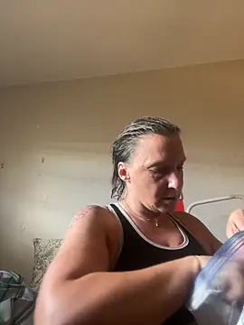 Snapshot of Everlyrose27 chatting on 18, 9, 2025 Everlyrose27 online show from 18, 9, 2025