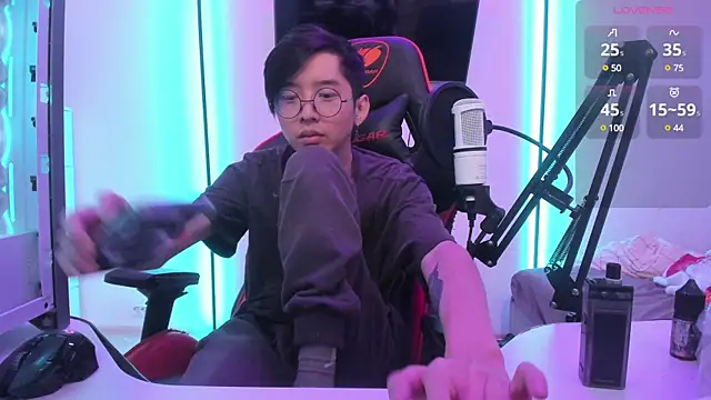 wexlee7 online show from 2, 12, 2024