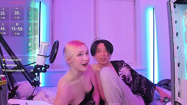 wexlee7 online show from 25, 12, 2024