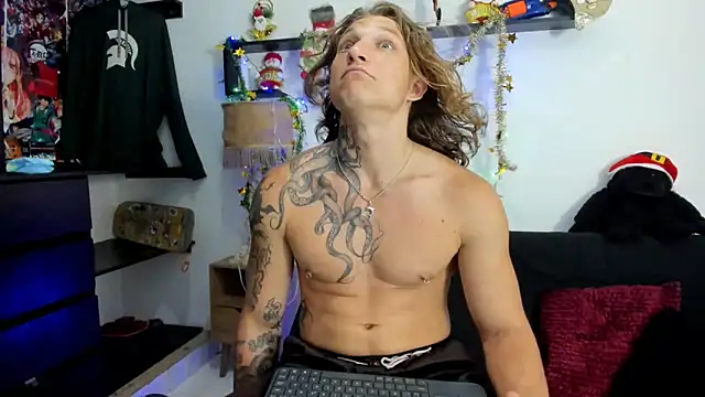 Snapshot of Tom_Krakow chatting on 20, 12, 2024 Tom Krakow online show from 20, 12, 2024