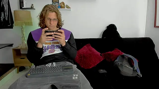 Snapshot of Tom_Krakow chatting on 15, 1, 2025 Tom Krakow online show from 15, 1, 2025