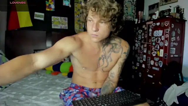 Snapshot of Tom_Krakow chatting on 9, 9, 2025 Tom Krakow online show from 9, 9, 2025