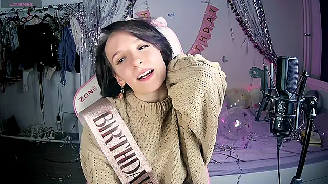 Snapshot of Violet_Veliya chatting on 9, 2, 2025 Violet Veliya online show from 9, 2, 2025