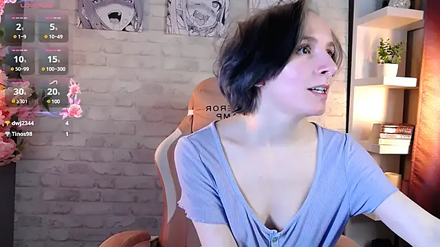 Snapshot of Violet_Veliya chatting on 1, 3, 2025 Violet Veliya online show from 1, 3, 2025