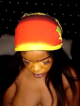 Snapshot of rosey_cheeks chatting on 21, 12, 2025 rosey cheeks online show from 21, 12, 2025