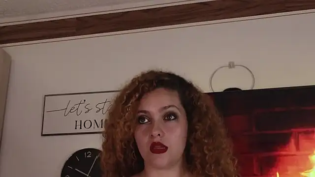 Snapshot of ginebra__nova chatting on 4, 12, 2024 ginebra  nova online show from 4, 12, 2024