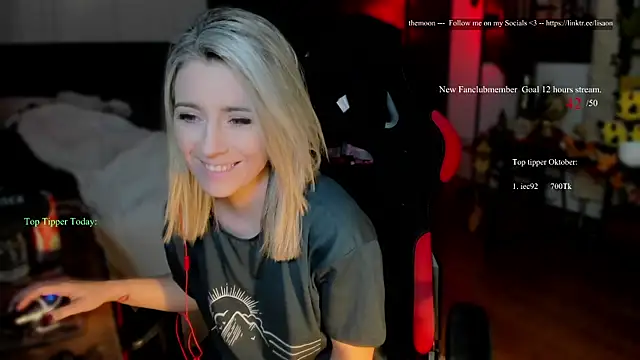 Lisaonthemoon online show from 2, 10, 2025