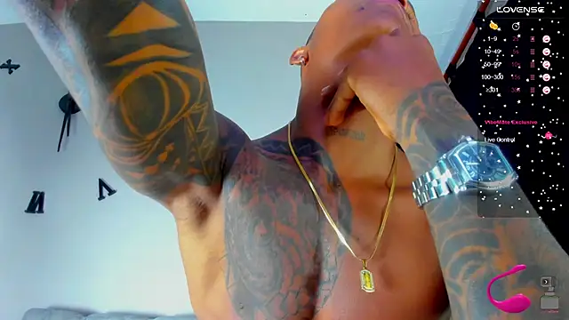 Snapshot of esteveen_ortegas_ chatting on 13, 1, 2025 esteveen ortegas online show from 13, 1, 2025