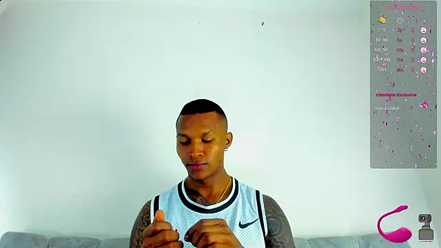 Snapshot of esteveen_ortegas_ chatting on 19, 2, 2025 esteveen ortegas online show from 19, 2, 2025