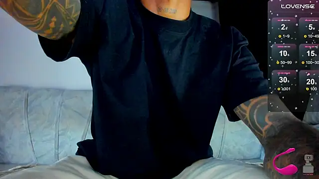 Snapshot of esteveen_ortegas_ chatting on 12, 3, 2025 esteveen ortegas online show from 12, 3, 2025