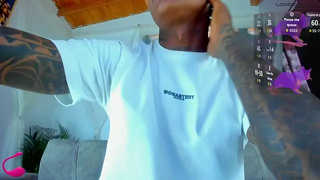 Snapshot of esteveen_ortegas_ chatting on 23, 10, 2025 esteveen ortegas online show from 23, 10, 2025