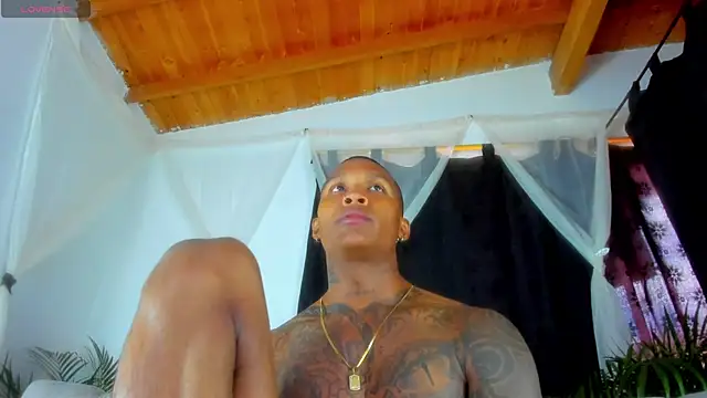 Snapshot of esteveen_ortegas_ chatting on 9, 11, 2025 esteveen ortegas online show from 9, 11, 2025