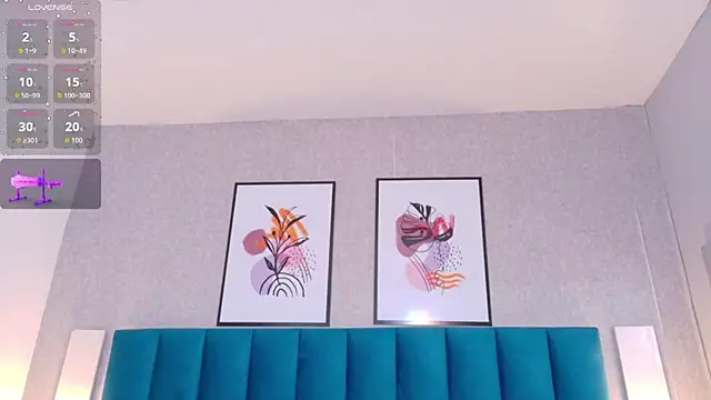 Snapshot of CheneellLorens chatting on 15, 9, 2025 CheneellLorens online show from 15, 9, 2025