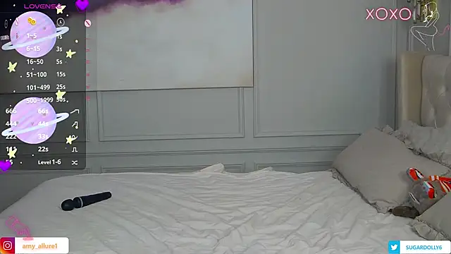 AmyAzureee online show from 1, 2, 2025