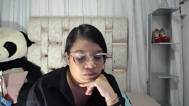 KEYRA-MILLER- online show from 28, 2, 2026