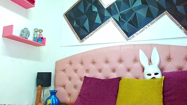 andrea safeira doll online show from 4, 2, 2026