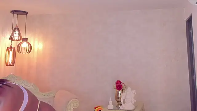 Snapshot of shantallknowless chatting on 6, 6, 2026 shantallknowless online show from 6, 6, 2026