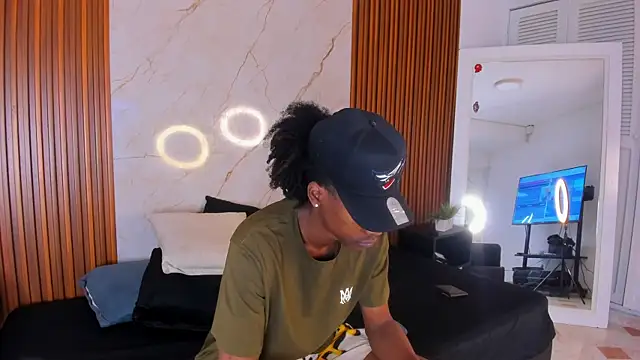 BRYXXXON1 online show from 13, 2, 2025