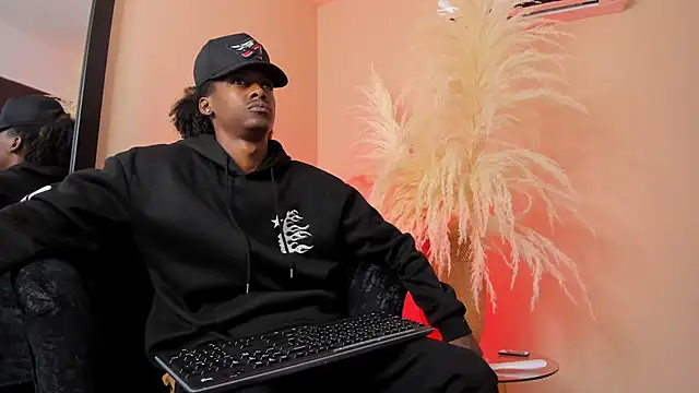 BRYXXXON1 online show from 19, 2, 2025