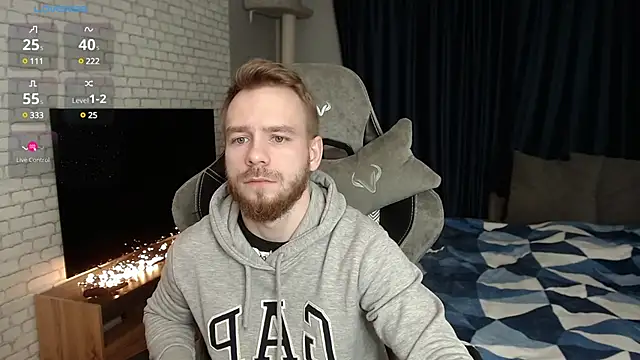 Snapshot of LeoPaulini chatting on 22, 12, 2024 LeoPaulini online show from 22, 12, 2024