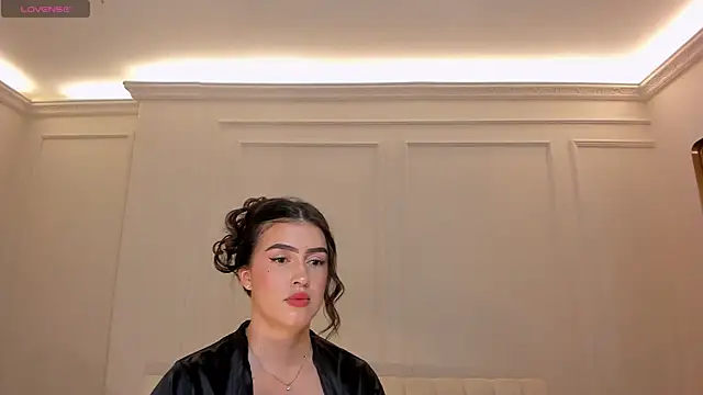 PaulinaSantos  online show from 24, 6, 2026