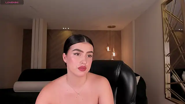 PaulinaSantos  online show from 16, 7, 2026