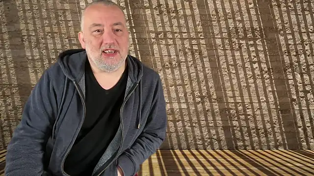 Snapshot of LondonTeffy chatting on 13, 12, 2024 LondonTeffy online show from 13, 12, 2024