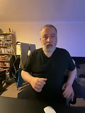 Snapshot of LondonTeffy chatting on 21, 1, 2025 LondonTeffy online show from 21, 1, 2025