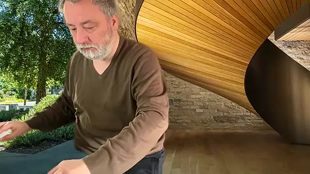 Snapshot of LondonTeffy chatting on 21, 2, 2025 LondonTeffy online show from 21, 2, 2025