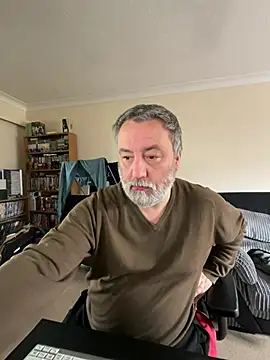 Snapshot of LondonTeffy chatting on 27, 2, 2025 LondonTeffy online show from 27, 2, 2025